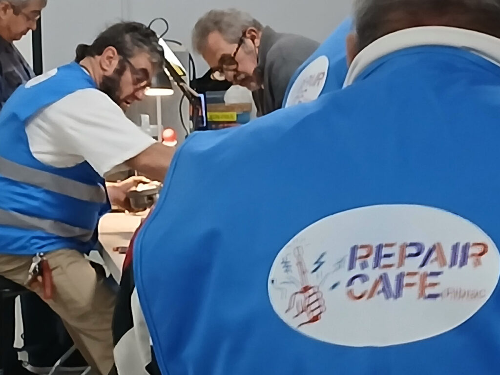 Repair café Pibrac, séance du 8 dec. 2025